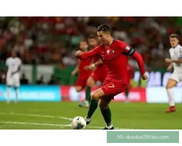 C罗是我的偶像，足球梦想从他开始