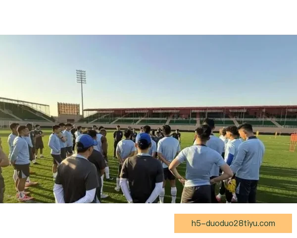 吴启鹏U19国青队训练受伤 提前回申花康复 吴启鹏U19国青队训练受伤 提前回申花康复